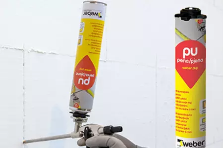 weber PU pena - za lepljenje izolacijskih plošč in za zapolnitev reg med izolacijskimi ploščami širine 2-5 mm