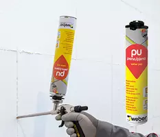 weber PU pena - za lepljenje izolacijskih plošč in za zapolnitev reg med izolacijskimi ploščami širine 2-5 mm weber PU pena - za lepljenje izolacijskih plošč in za zapolnitev reg med izolacijskimi ploščami širine 2-5 mm
