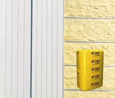 Isover Panel-Plyta - Plošče iz steklene mineralne volne s toplotno prevodnostjo λD = 0,034 W/mK so namenjene za toplotno in zvočno izolacijo prezračevanih fasad v eno in več-slojnih sistemih in za izolacijo predelnih sten.