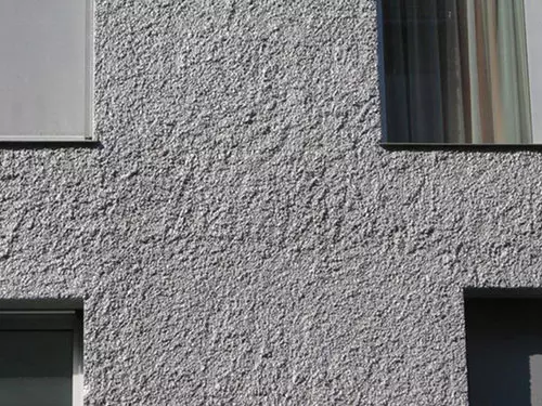 Mineralni omet za klasično ročno ometavanje in izdelavo grobe fasadne strukture.