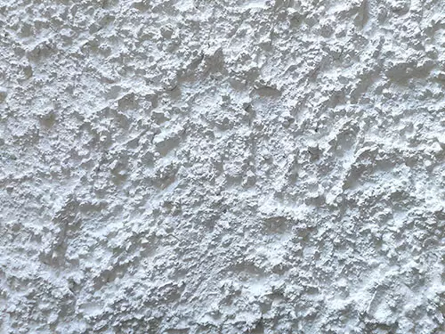 Mineralni omet za klasično ročno ometavanje in izdelavo grobe fasadne strukture.