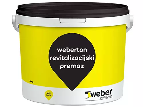 Revitalizacijski premaz za weberpas marmolit zaključne sloje v primeru učinka bledenja, ki je posledica površinske kristalizacije.