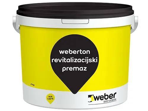 Revitalizacijski premaz za weberpas marmolit zaključne sloje v primeru učinka bledenja, ki je posledica površinske kristalizacije.