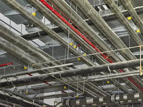 ISOVER U PROTECT PIPE SECTION ALU2 - Rešitev 2 v 1 za maksimalno zaščito pred ognjem in vročino. Toplotna in protipožarna zaščita za cevi.