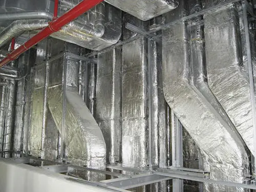 Isover Climcover Lamella Mat - Toplotna in protipožarna zaščita cevi za ogrevanje, cevi za sanitarno vodo ter za klimatske in prezračevalne cevi.